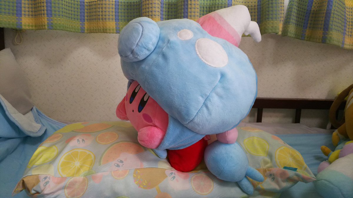 ペーパーカービィ A Twitter ポケモンセンターの今年のハロウィングッズのテブリムのキャップ エスケイジャパンさんの 星のカービィぬいぐるみスタンダードnew のおすましにコピー もとい かぶらせてみた 大きさ的にフィットするかなと思ってやってみたら