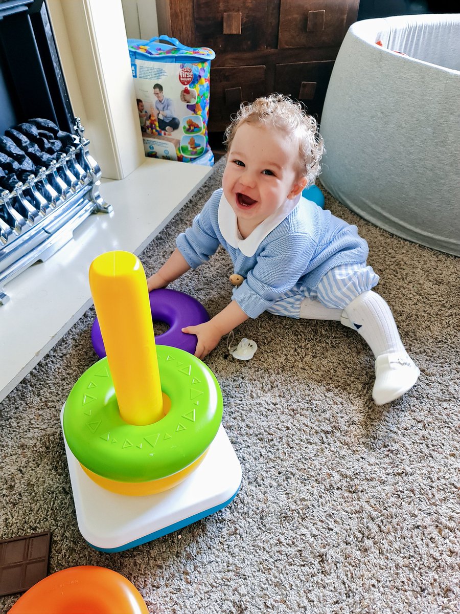 keriyoung_x's tweet photo. Always smiling, my little curly tots ❤ https://t.co/qt2rUgIHek