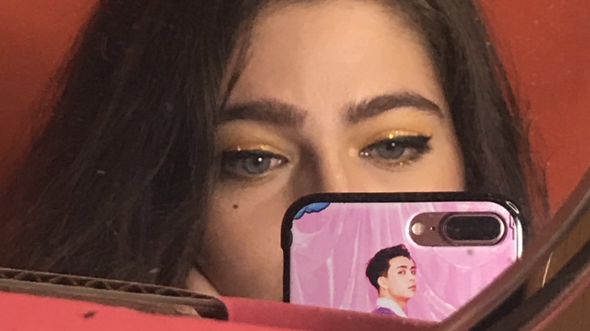sashamarz's tweet photo. hwa...im twinkle twinkling... do u see me🥺✨ https://t.co/IprrxMabFJ