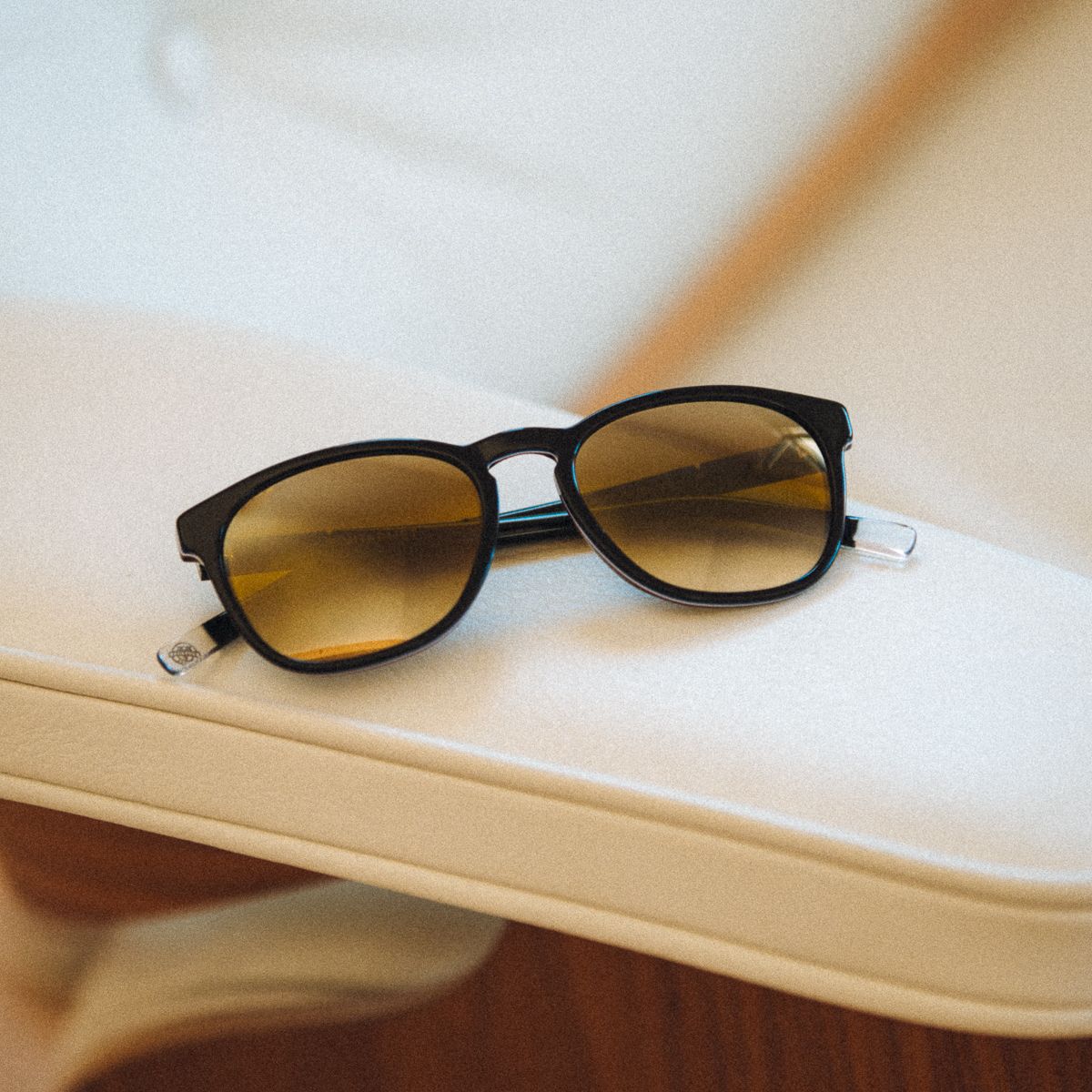 Inspired by our roots to write our future. The District 1622 with our iconic skylinx mineral lenses. 
vuar.net/3jYlYAI