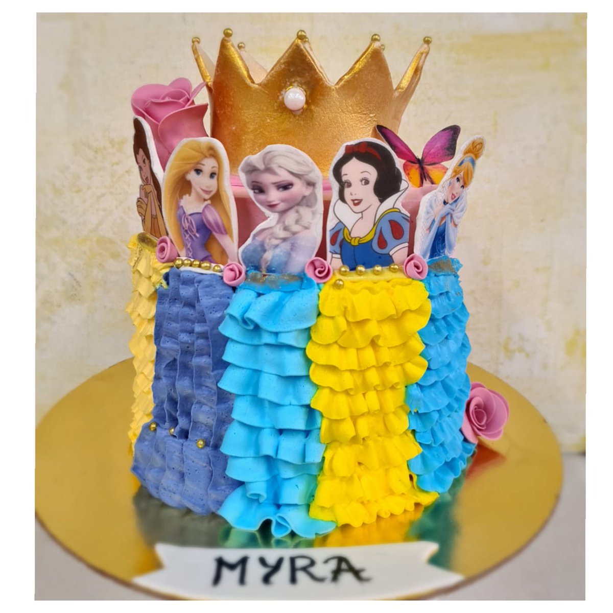 AnaasBaking's tweet photo. Which is your favorite princess ?
They all look gorgeous!! Don't they ?

Princess cake in whipped cream with a golden tiara made for Myra's Birthday!!

#anaasbakingstudio #trending #princess #princesscake #birthdaycakes #customized #customisedcake #themecake #weekendspecial #pune https://t.co/1EUPt79F0u