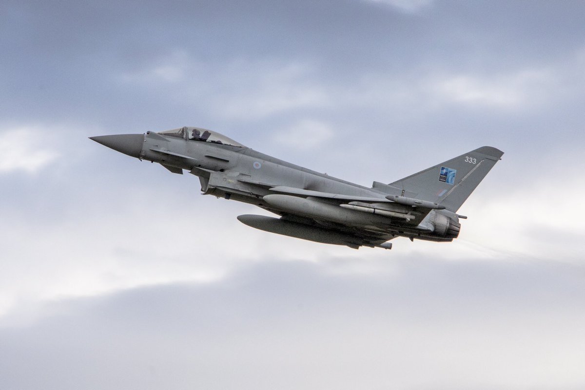 Photogs from  @RAFLossiemouth captured  @eurofighter/ @AirbusDefence/ @BAESystemsAir Typhoons who flew down and took part in the exercise.Flying alongside the other participants and increasing tactical proficiency between the participating nations   