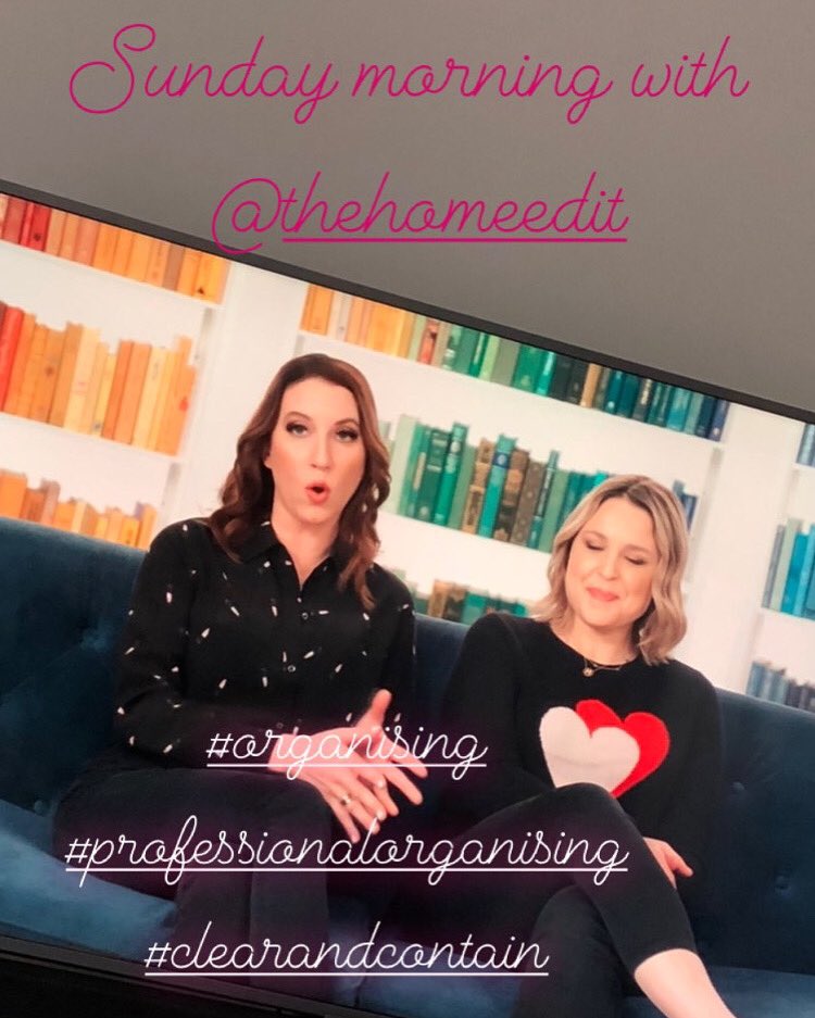 gnlifework's tweet photo. Loving that I’ve discovered @thehomeedit on @netflixuk #sundaymorningvibes #professionalorganiser #organised #decluttered #clearandcontain https://t.co/lzsHhi8Z0h