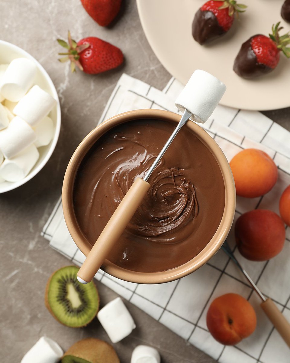 CASA VIVA I DÍA DEL CHOCOLATE

Endulza todavía más este Día del Chocolate con esta propuesta de Fondue que te acercamos.

¿Con qué más frutas o topping te gustaría acompañar tu ración de chocolate? 

#Decoracion #SweetHome #CasaViva #Decodesign  #MasVidaParaTuCasa