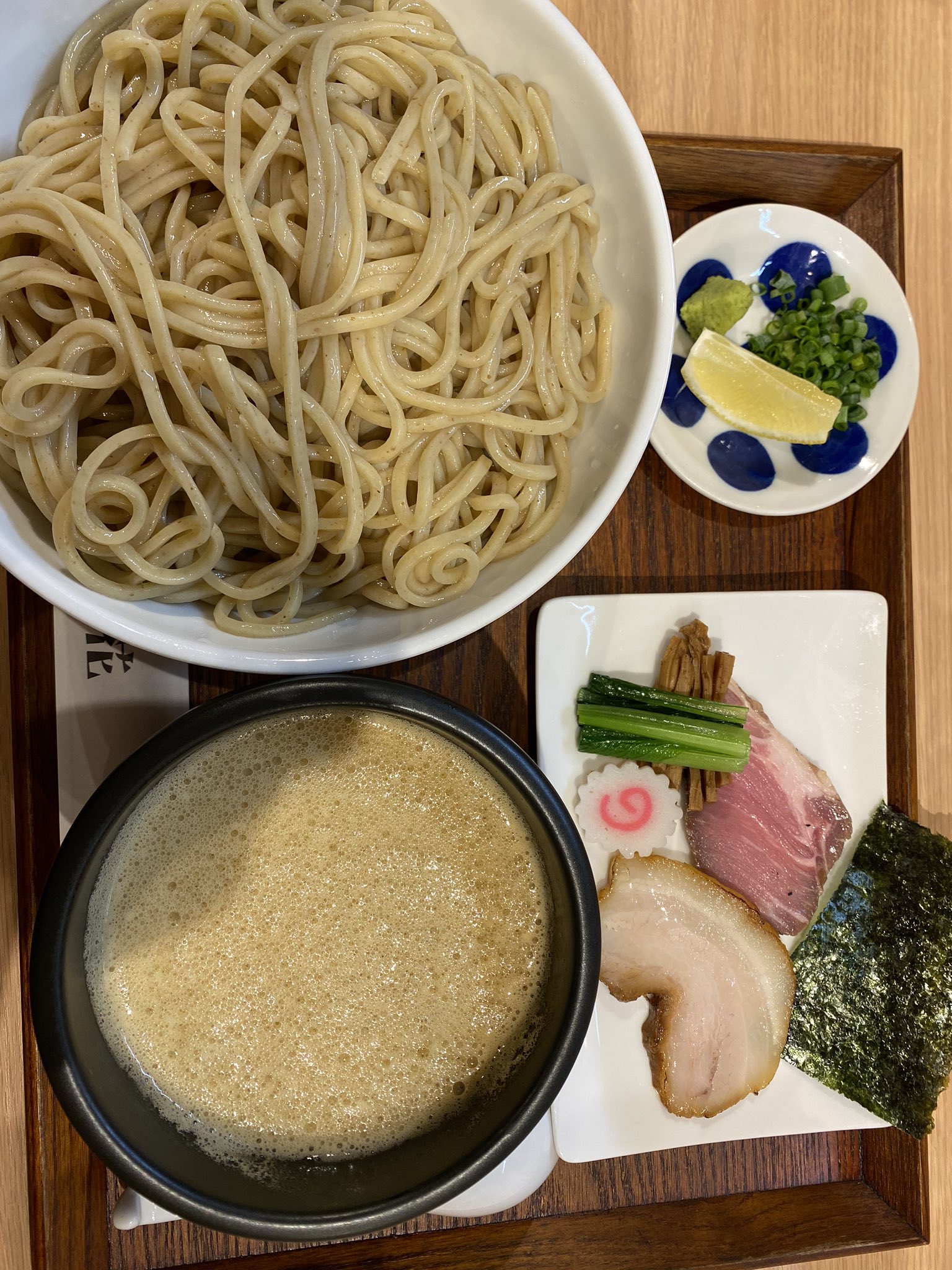 ラーメン歩く花 Twitter Search Twitter