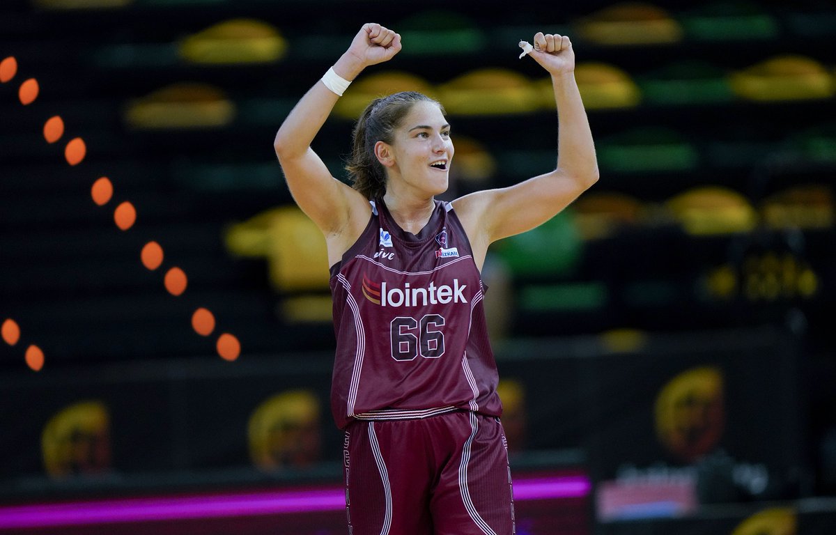 🏆 #SupercopaLFEndesa: Rosó  analiza la ilusión de su equipo desde el hotel de concentración

🎙 <a href="/roso6buch/">Roso BR</a>: “Debemos saltar a la pista convencidas de que vamos a ganar”

🏀 <a href="/GKesb/">Lointek Gernika Bizkaia</a> 🆚 <a href="/CBAvenida/">Perfumerías Avenida</a>
🏟 Bilbao Arena | 🕛 21:00h

📝 Entrevista completa ⬇
feb.es/2020/9/13/balo…