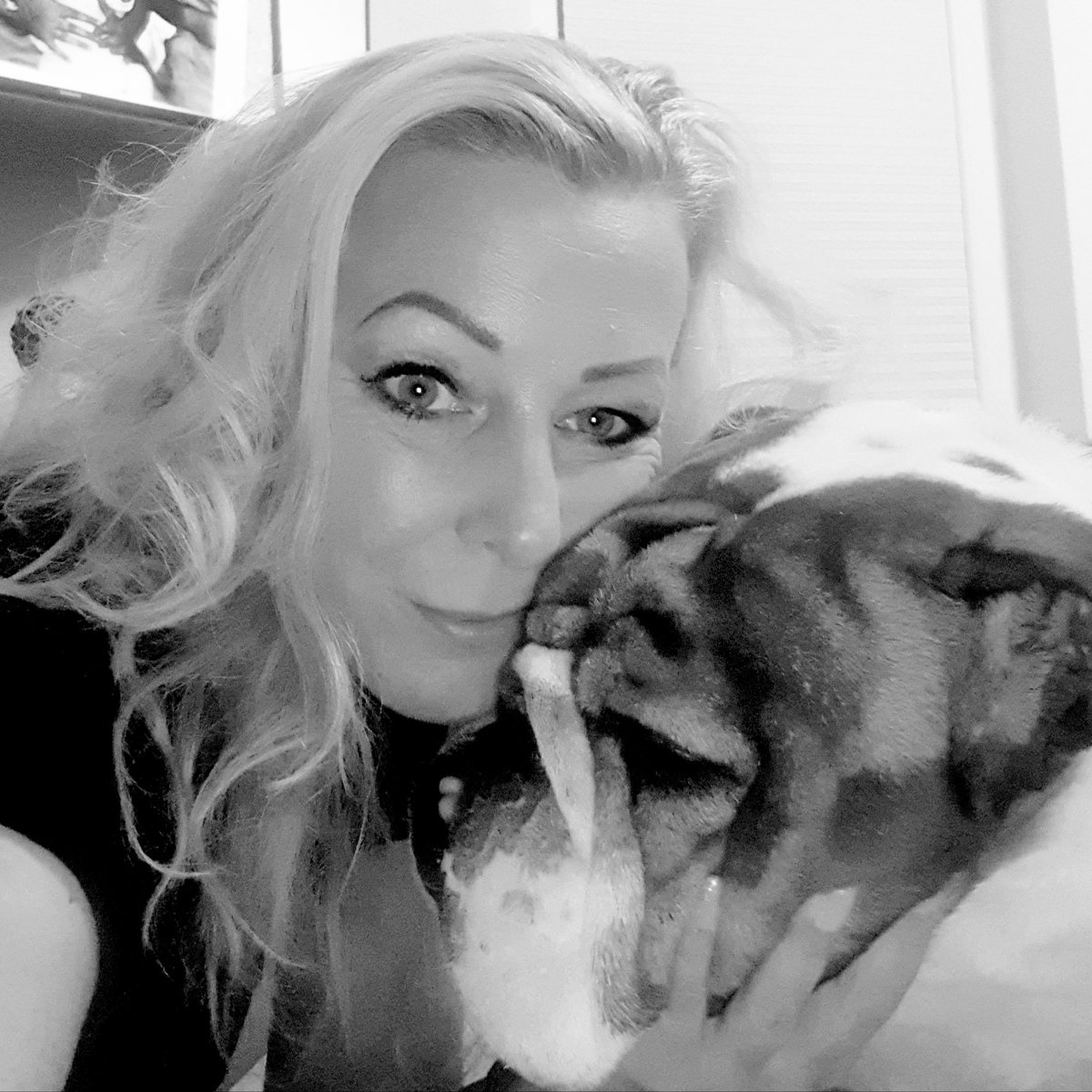 If everything around is changing, we will stay the same and together. #TogetherAsOne #together #TogetherWe #Bulldogs #dogsoftwitter #DogLover #motivational #love