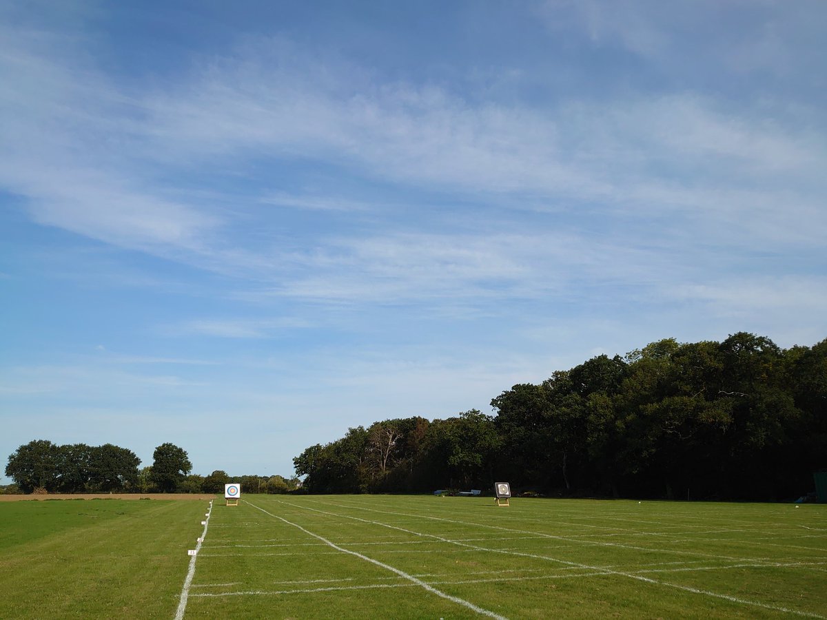 BraintreeBowmen's tweet photo. Gorgeous morning for shooting #archery https://t.co/2TN84lfUFy