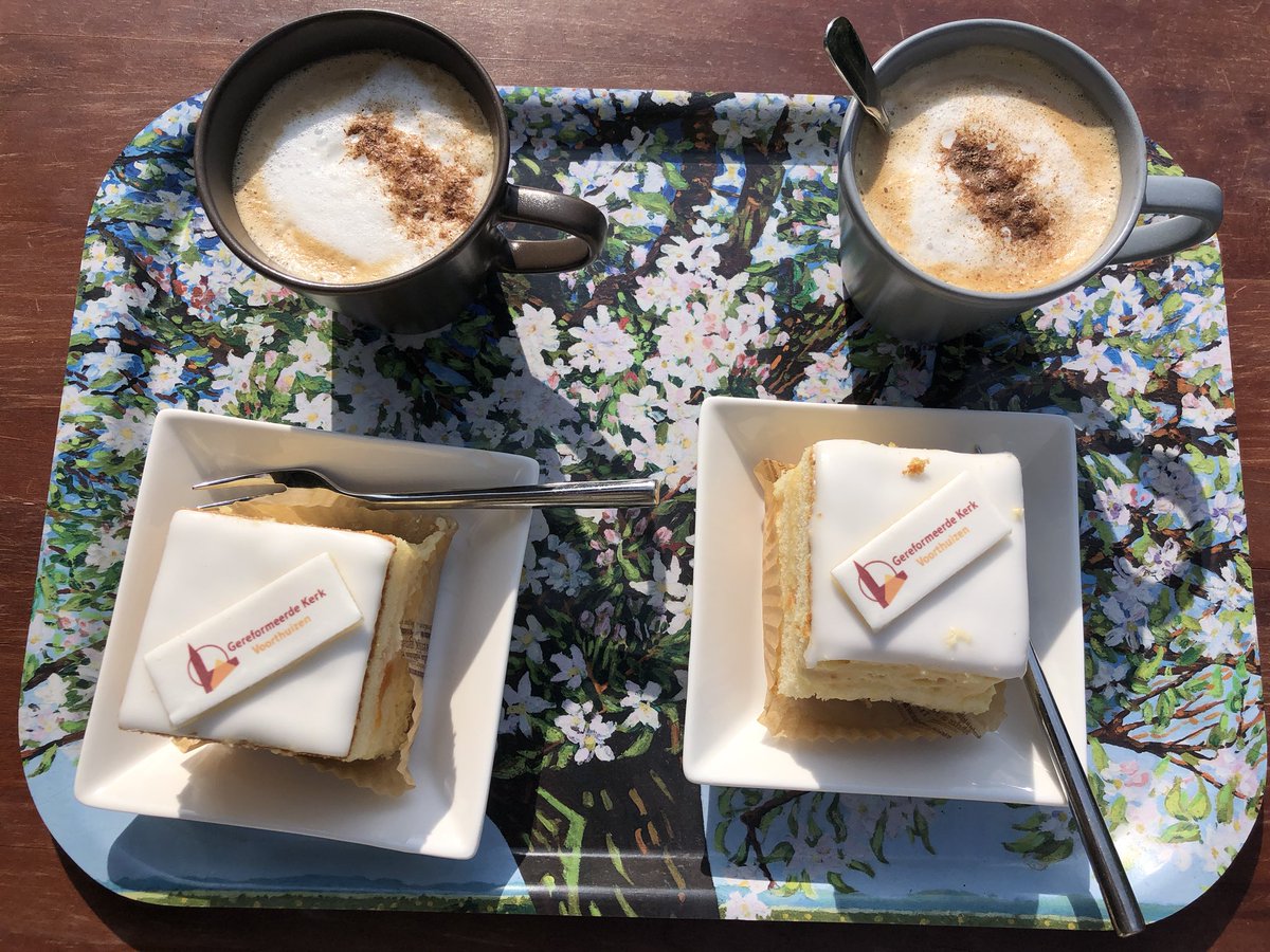 Samen aan de koffie/thee met gebak, ieder op zijn eigen tijd en plek. Samen verbonden met #Gereformeerdekerkvoorthuizen dank! Het was genieten👌🍀