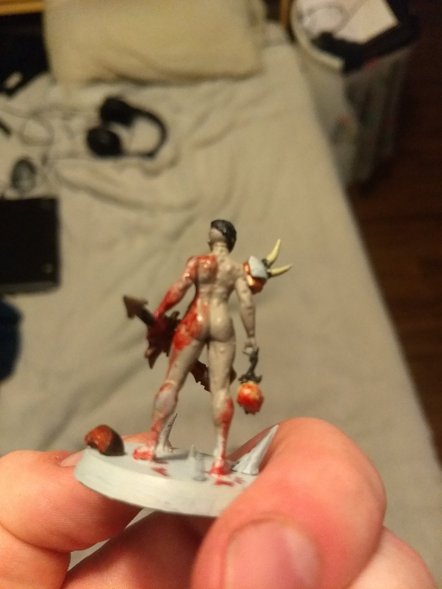 retkonOfficial's tweet photo. Guess I'll start posting 40k shit here too
Kitbashed a CSM Champion lady
#warhammer40k #kitbashing #chaos #kfcmustfall https://t.co/GgsISIQD8O