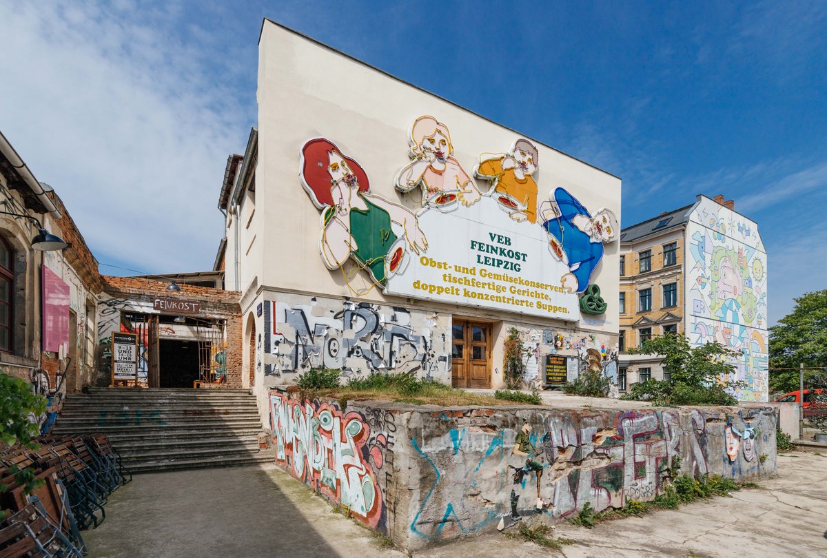 LeipzigTourist's tweet photo. ☀️ #LeipzigLockt ☀️
Das Sommerkino auf der @feinkostleipzig geht in die Verlängerung! Noch bis zum 18. September kannst du Spätsommerabende bei einem Film an der Karl-Liebknecht-Straße genießen! 🎬🍿
Programm:
➡️ https://t.co/byK0yLAdgU
© @pkfotografie_le https://t.co/R0KgWsxgWA