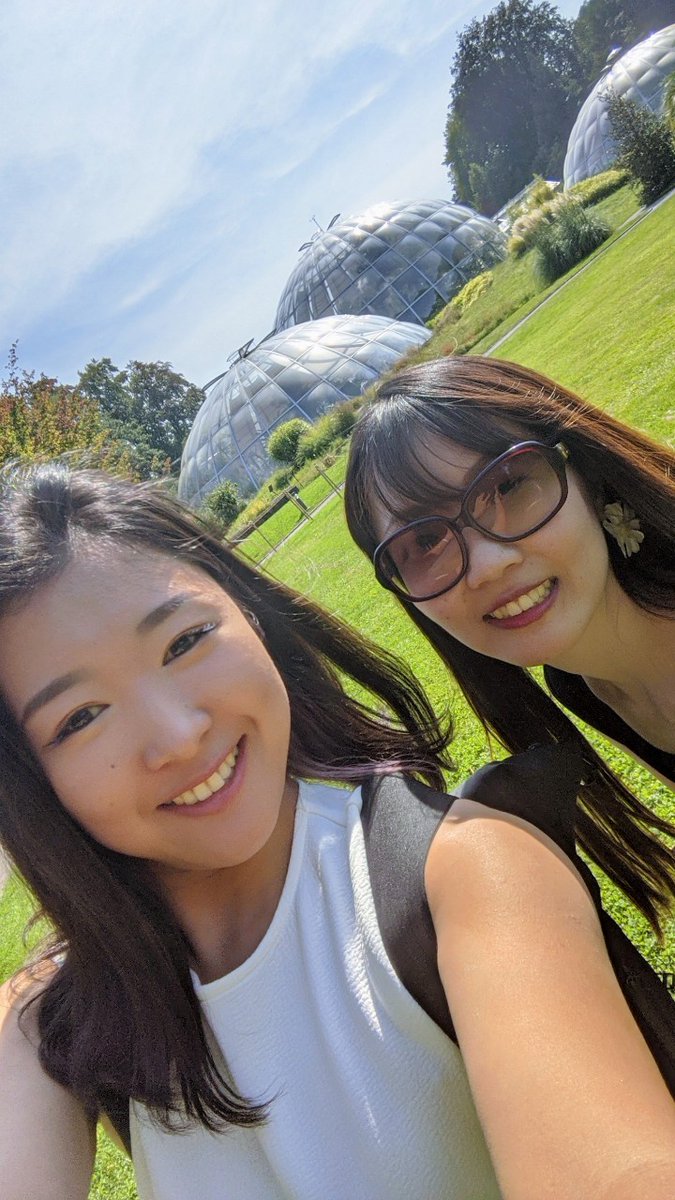 annajp_traveler's tweet photo. チューリッヒにある無料のボタニカルガーデンに@ca_1115ちゃんと行ってきました♡写真撮ってくれたんですが、綺麗ですよね😍

▼マキシワンピはこちら▼
https://t.co/DYol4C5a5u

ウエストの切り替えが高いので脚長効果もあって、すごく楽ちんです✨ https://t.co/9Pb8tNKe7e