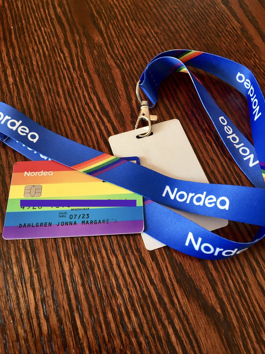 Pride hengessä mukana joka päivä 💛 ja niin ylpeä työnantajastani joka mukana näkyvästi #Nordea 💙 #Pride #ylpeä