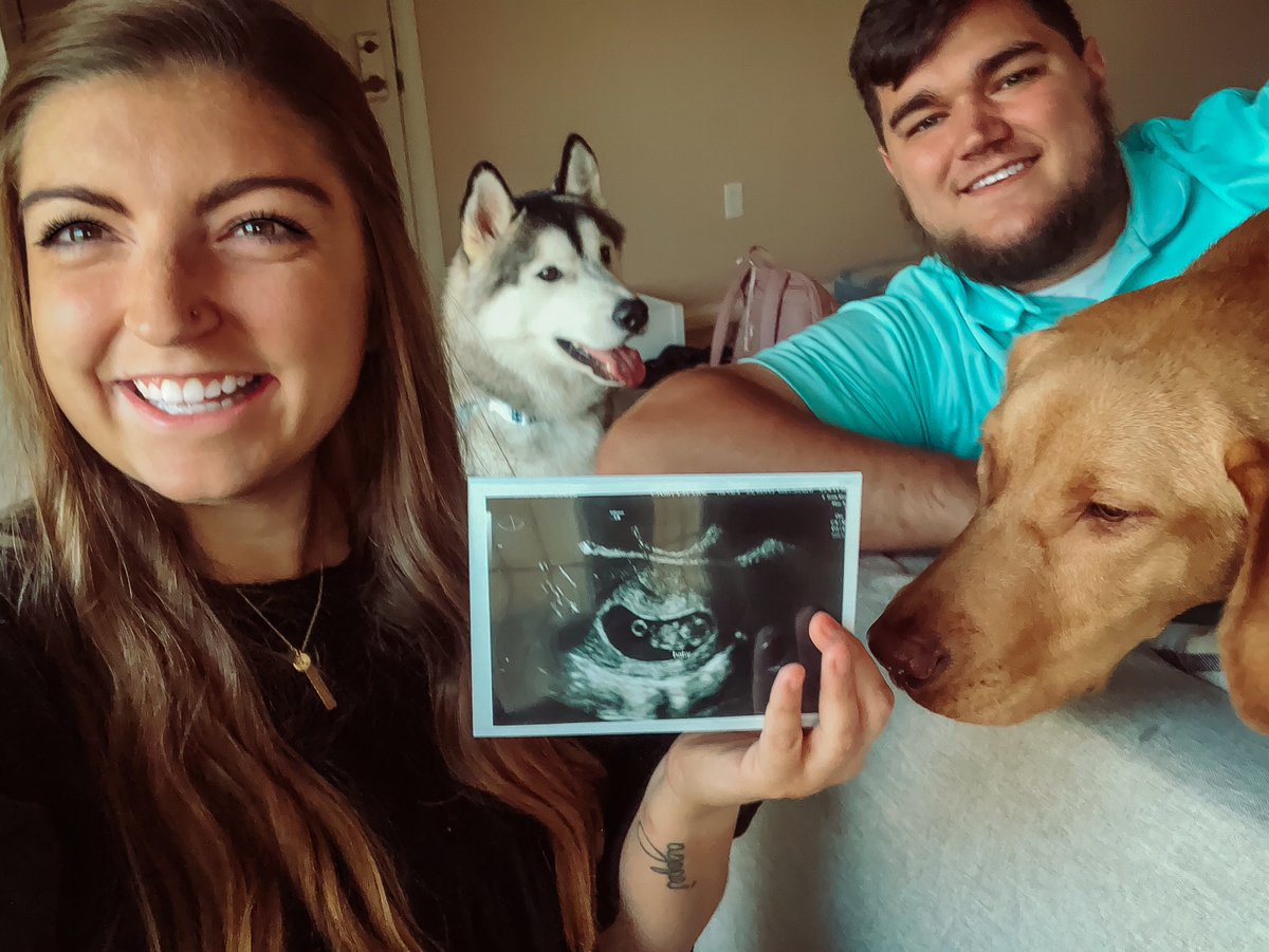 bumptobabies's tweet photo. First family of FIVE selfie🤪 #teamrodrigues #rookierod https://t.co/Qe74B7gLFb