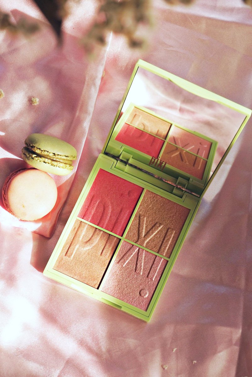 SandraMiau1876's tweet photo. Lo confieso, me tiene enamorada esta paleta de rostro de @PIXIBeauty 💫
Deslizad para ver los swatches de #nuancequartettesugarblossom 🌸
➡️ https://t.co/sOgYcVq6I4
Ideal para el verano, estás paletas son muy cremosas🥰
#pixibeauty #pixiperfect #playwithpixi @YourblogRT https://t.co/Gn5nH1oMFO