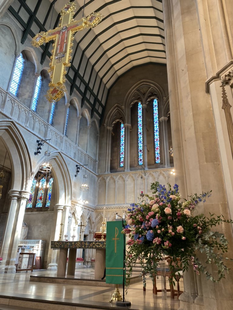 After six months away, it’s fantastic to be back with new cantor <a href="/OrlaReid5/">Orla Reid</a> for sung services <a href="/StMarysChelsea/">St Mary's Cadogan St</a>

Join us for our second service at 1130am, either in person or online at churchservices.tv/chelsea1