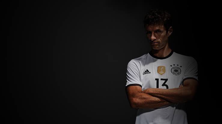 Truly a football living legend who doesn't get the respect nor the credits he deserves.Maybe the most underrated football player ever. Mr. Thomas Müller