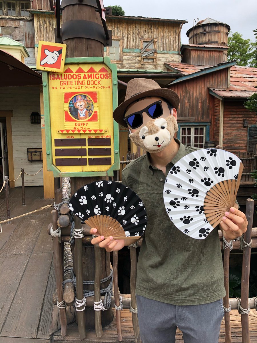 yuucanium's tweet photo. こっちはちょっと上手くできなかったけど遠目に見ればまあイケるかなって…。 #nomagicwithoutmasks #duffy https://t.co/xsBAIEqAPE