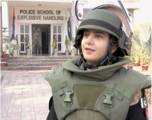 7. When it comes to Police, we have Rizwana Hameed - 1st female head of a male police station in KPK, Helena Saeed - 1st female Additional Inspector General of Police in the country’s history, Rafia Qaseem Baig - 1st female bomb disposal officer & now many more paving the way!