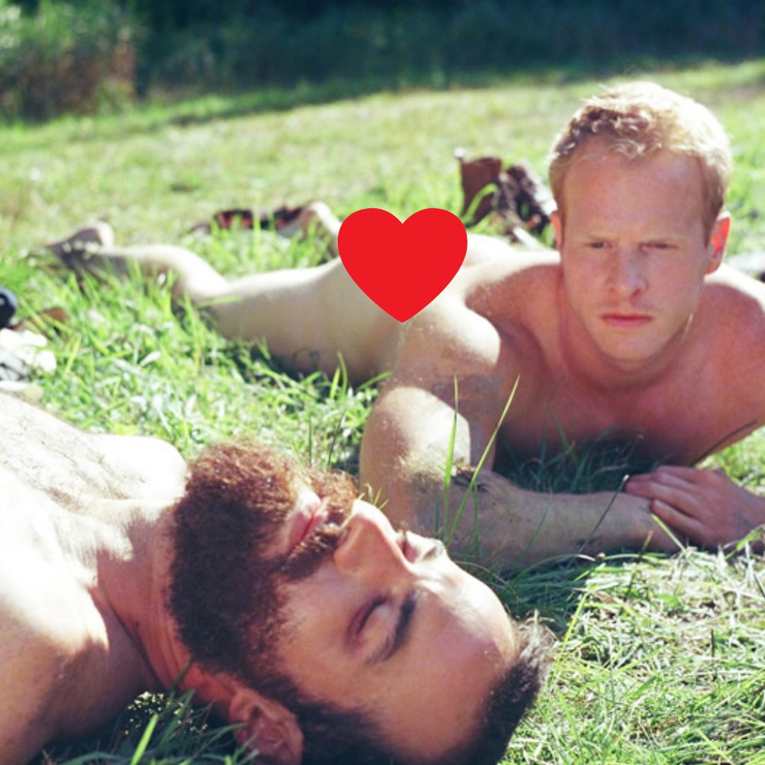 queerscreenvod's tweet photo. Sunday mood 😎
Le soleil est de sortie et on a bien envie de se dorer sur sa lumière pour profiter du dimanche. Et vous, comment occupez-vous votre week-end ? 😘
Qui sait de quel film vient l'image ? 🏳️🌈 🎥
#topless #gaysummer #queersummer #rentréequeer #rentreescolaire2020 https://t.co/m2yMAw0o0P