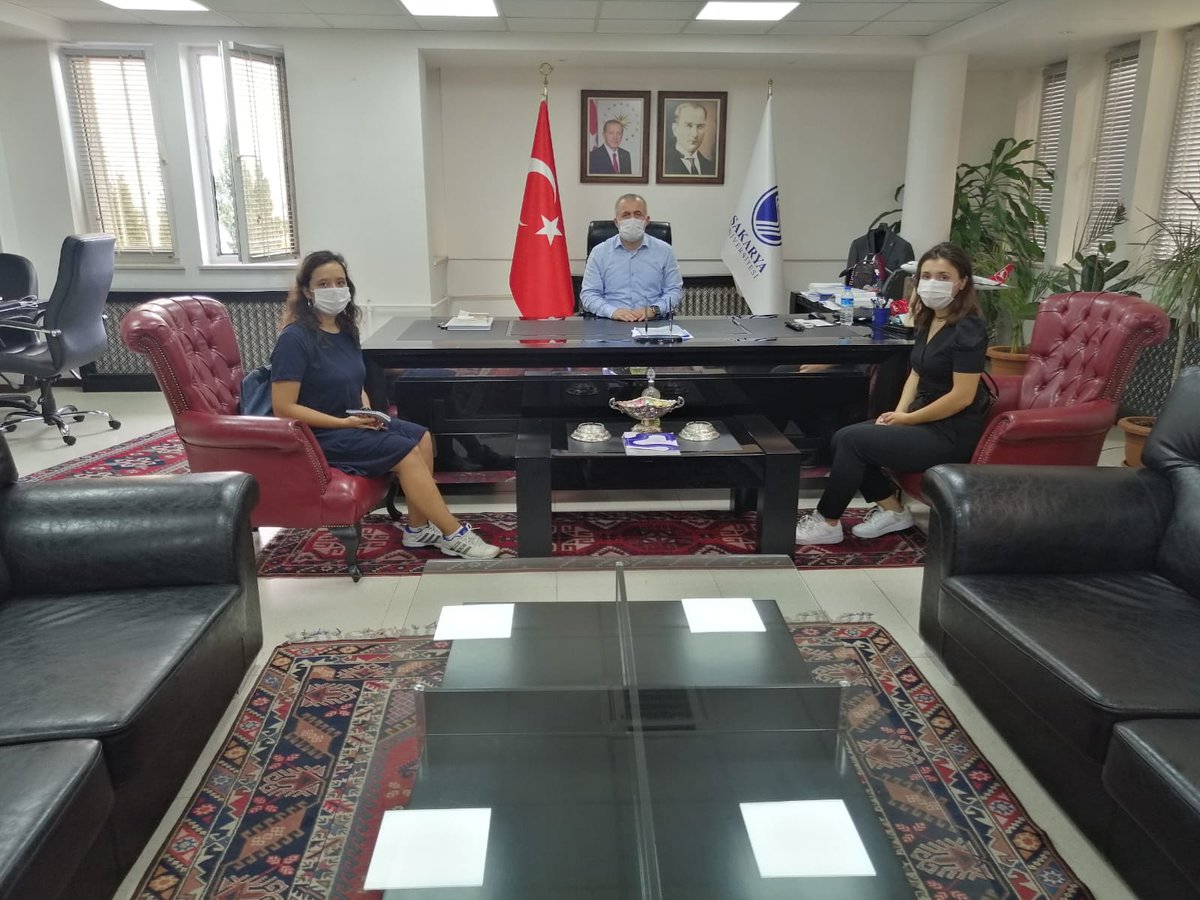 saummt's tweet photo. Bu sene yapılacak olan etkinliklerimizi rektörümüz Sayın Prof. Dr. Fatih Savaşan ile değerlendirdik.
Etkinliklerimizden haberdar olmak için takipte kalın ‼️
#saü #sakaryauniversitesi #saü2020 #saummt https://t.co/L3HG2YXEAy