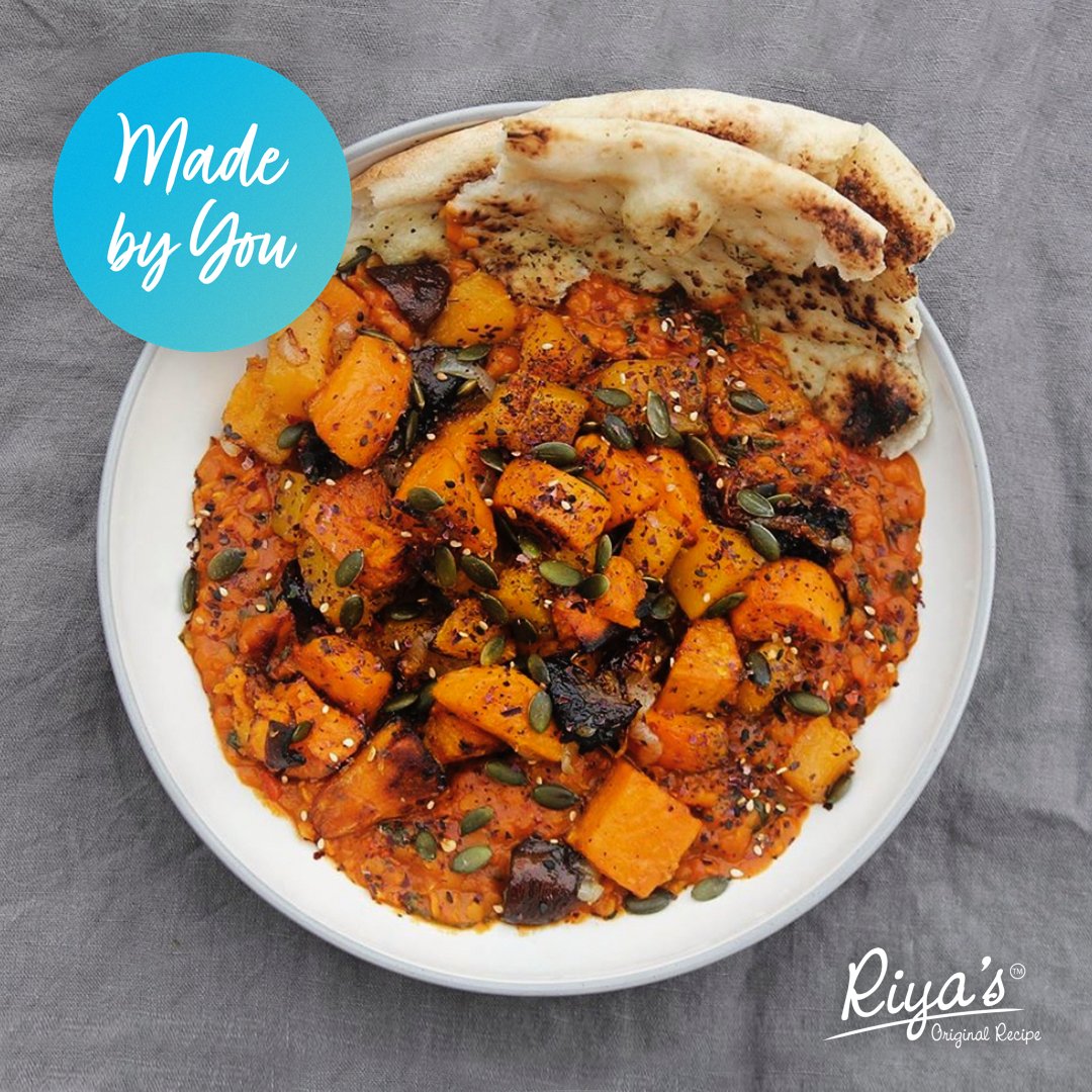 RiyasOriginal's tweet photo. Hungry yet? 🤤

The Dahl of your dreams... this photo from Peter Eats is about to bring a new level of meal inspiration!

Coconut Dahl with roasted butternut squash, sweet potato and charred crispy onions, served with our naan bread 🥥 https://t.co/Gj6tnE29KK