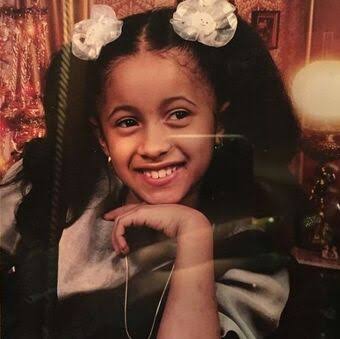 obeydasilva_'s tweet photo. Young Rihanna,Beyonce,Nicki Minaj & Cardi B is the cutest thing you'll see today π
#LizzyMagazine #BloGeneral https://t.co/0OhJWPcgJW
