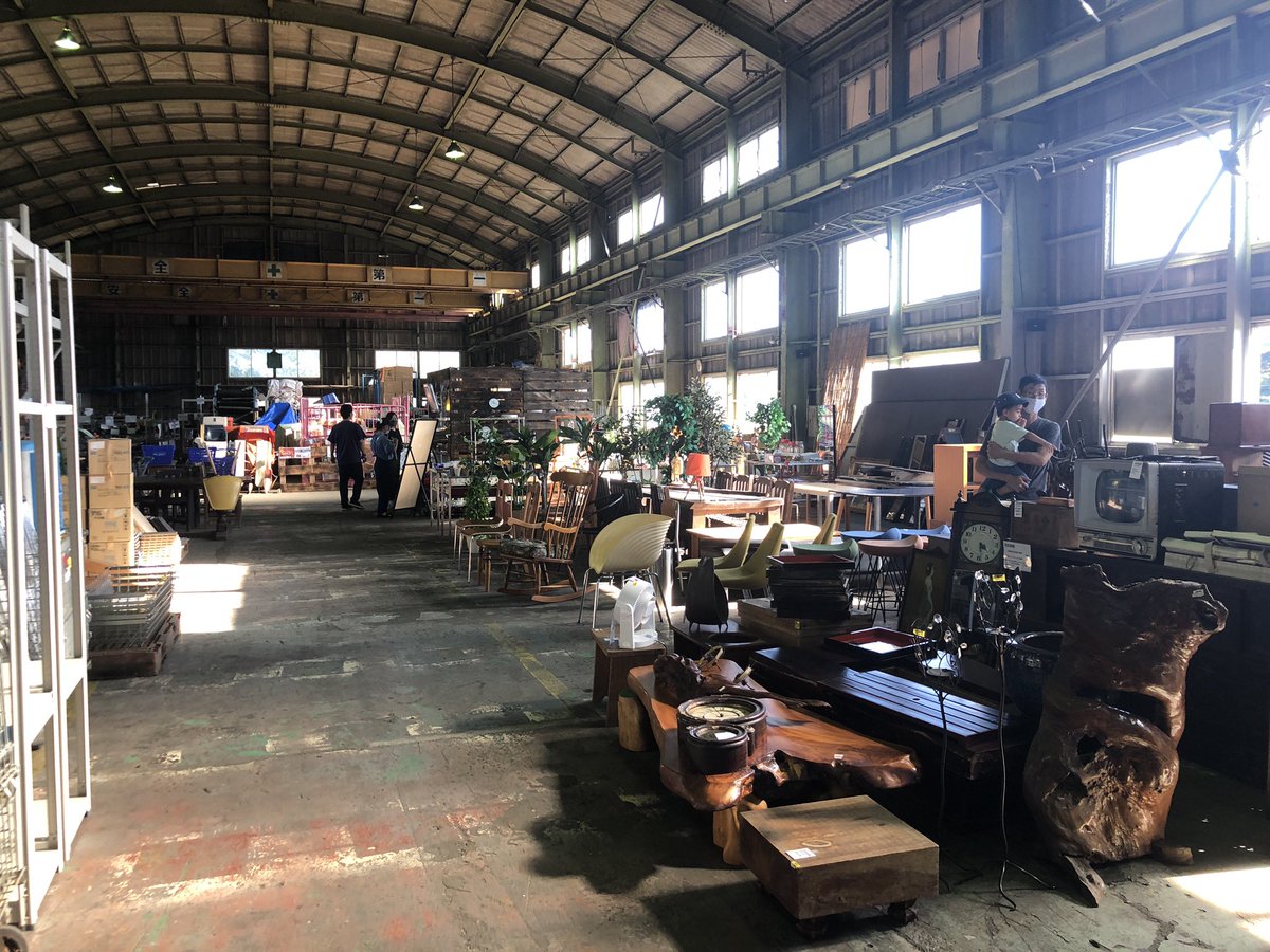 okoso_kura's tweet photo. 鹿児島の宝の山に行ってきたけど、やっぱり凄い場所だった。様々な理由で行き場を失いかけたものに道をつくることでものが輝く。目線の違い、視点の違い、世の中の流れを実感した。#ecobase #ecommit https://t.co/9oi7ETUlft