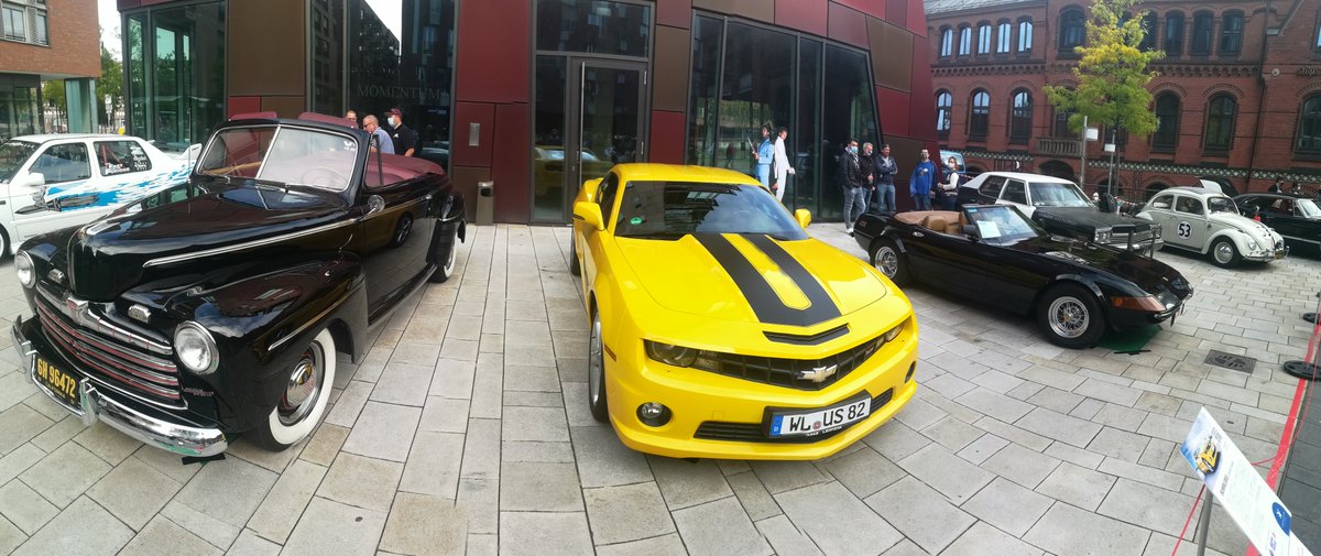 PassionSpoon1's tweet photo. Yesterday in #Hamburg. Guess the movies 😃 and let me know which one is your favourite.
ps you have to click on the pic to expand it....I made panorama pics
@TommyDoyle47 @FoxySparkles23 @UpulTR @DrHarrisonH @Krueger_News #movielover #movie #autofilm #cars #famouscars https://t.co/SpfRCtHDhY