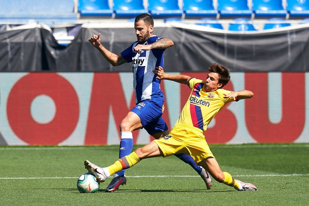 Puig still hasn’t fully been integrated into the Barcelona squad however. But there’s no better time than this season especially with the direction Ronald Koeman says he wants the club to go. Dynamism, youth & willingness to work, Puig brings it all & more.