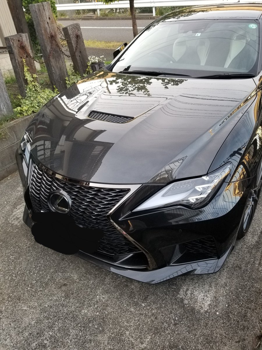 Rickyカルマ新規アカウント以降中 レクサスrc F カーボンのボンネット凄くかっこいいです イケメンだ レクサス
