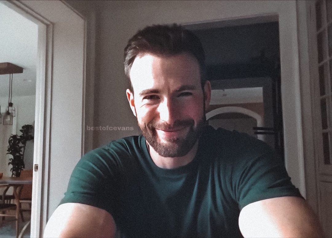 beaatriiz03's tweet photo. Abro hilo de porque Chris Evans debería ser tendencia en vez de por unas fotos filtradas:
#ChrisEvans #ChrisEvanspack #CapitanAmerica https://t.co/hOBucxzlZ3