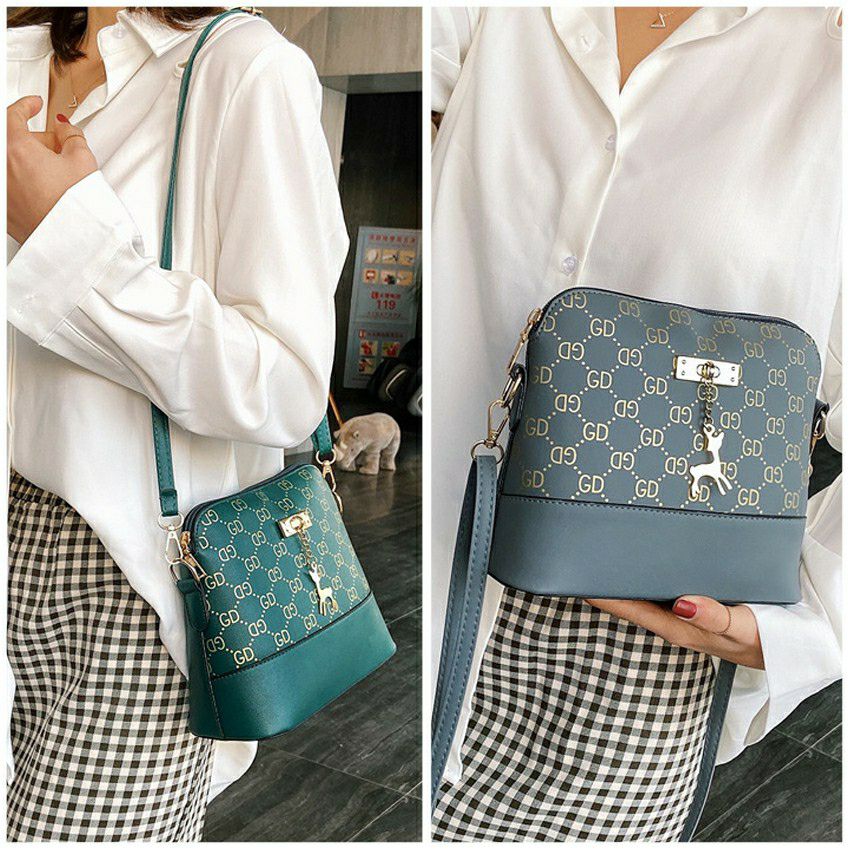 _naahna's tweet photo. CODE: NAA15219

PRICE: RM22 exclude postage

COLORS:
👉Red
👉Brown
👉Black
👉Grey
👉Green

MEASUREMENT: 25x10x20 cm

MATERIAL: PU, Mix

DM or Whatsapp
https://t.co/dvzknOuWo8

Telegram
https://t.co/Q6nSjLf2jz https://t.co/ur6lcucrXM