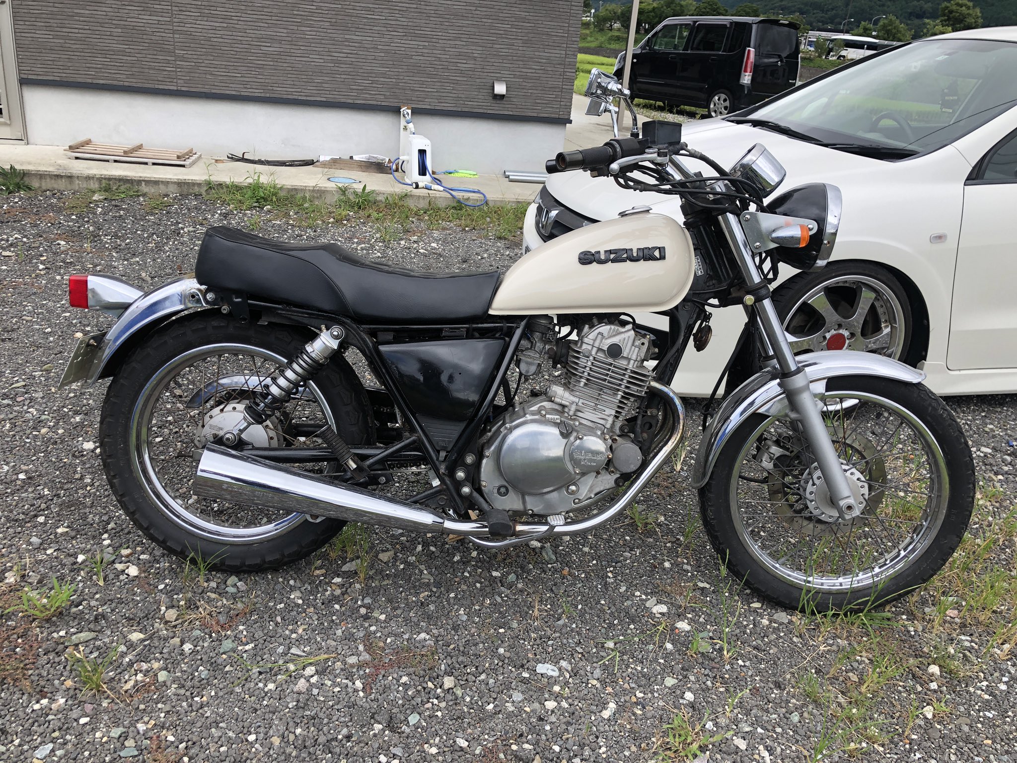 ボルティー 純正 シート Volty TU250 スズキ ボルティー シート 25D10 純正 中古 バイク 部品 NJ47A