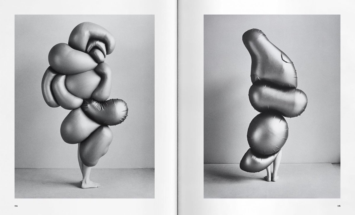 _chicacocodrilo's tweet photo. Tina Lechner, 'Susan Told Me' (2019). https://t.co/WzRQPrYJ37