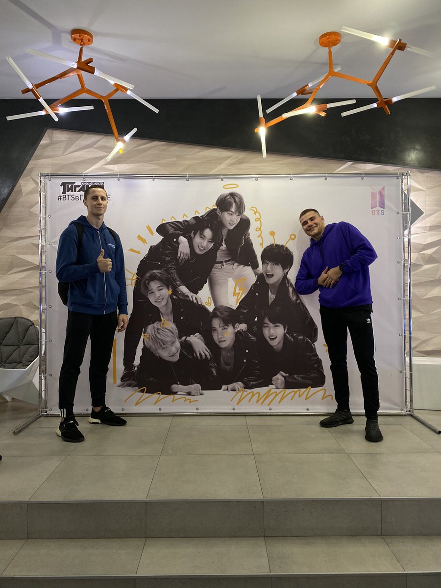 Oliferrrrr's tweet photo. люблю Свету https://t.co/RrPECRCGnB
