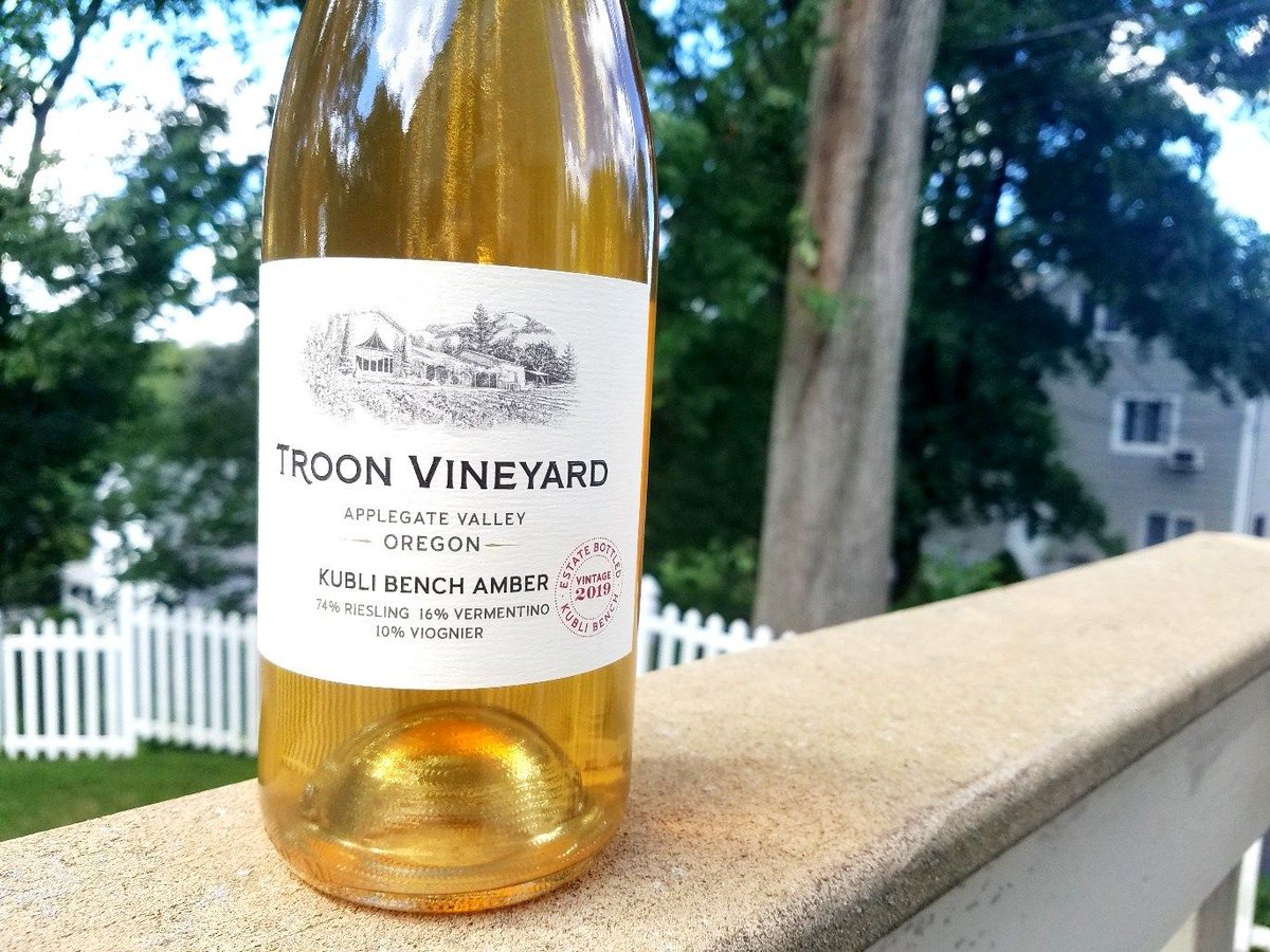 Troon Vineyard Kubli Bench Amber 2019 – The Hands-Down, Best Orange Wine You’ve Likely Ever Tasted. 94 Points. buff.ly/32lY3oU @TroonWines @oregonwineboard @CraigCamp @DemeterUSA @WineMediaCon #orangewine #biodynamic #biodynamicwine #WMC20