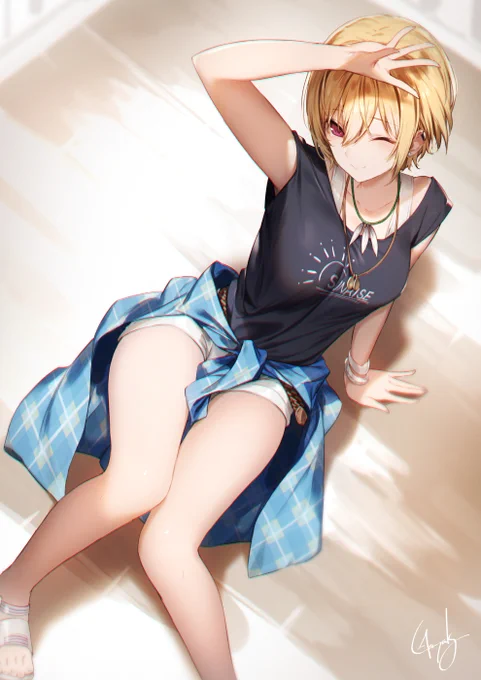 黄 