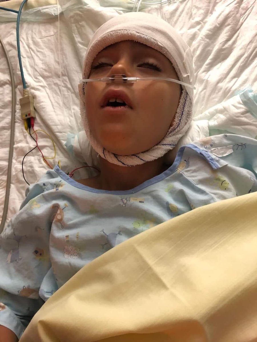 Hier à 20h55 au passage Irène Joliot-Curie a Vitry-sur-Seine 1 scooter de grosse cylindrée de couleur sombre a percuté mon fils Ibrahim et a pris la fuite j’appelle celles et ceux qui ont des renseignements à contacter la police
Sa plaque d’immatriculation commence par 750 https://t.co/BMuPJg3Yh0