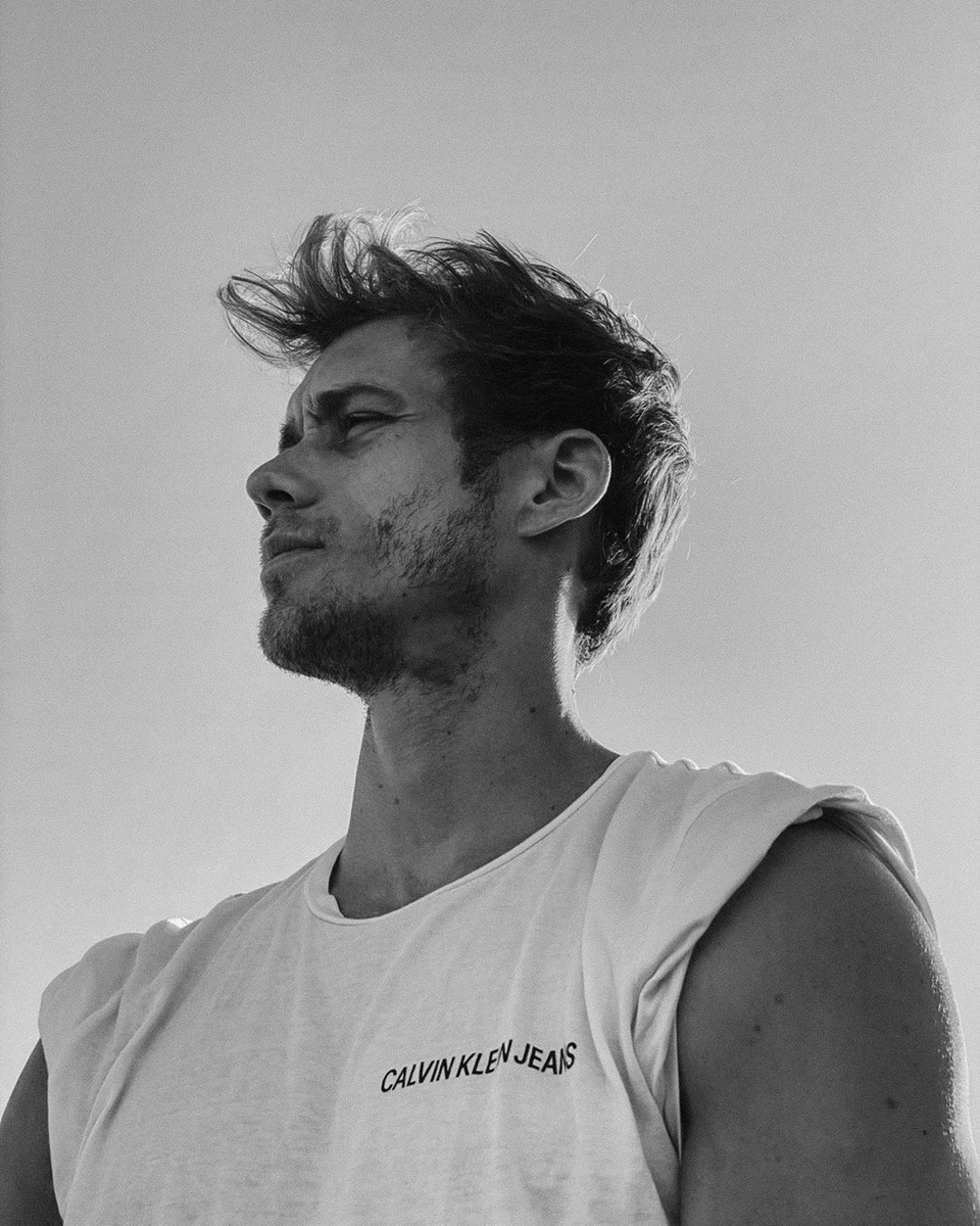 wxssels's tweet photo. × 𝐄𝐯𝐞𝐧 𝐰𝐡𝐞𝐧 𝐰𝐞'𝐫𝐞 𝐟𝐢𝐫𝐞, 𝐞𝐯𝐞𝐧 𝐭𝐡𝐞𝐧 𝐲𝐨𝐮 𝐧𝐞𝐯𝐞𝐫 𝐥𝐨𝐯𝐞𝐝. https://t.co/3RbyVTjE5U