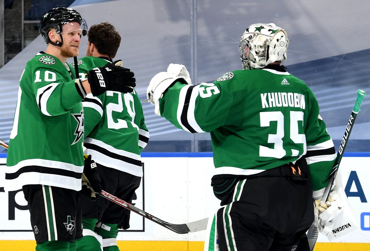 DallasStars's tweet photo. This team never quits

📸: https://t.co/gZofawN4L9

@txuenergy | #GoStars https://t.co/VyaKBJIcXc