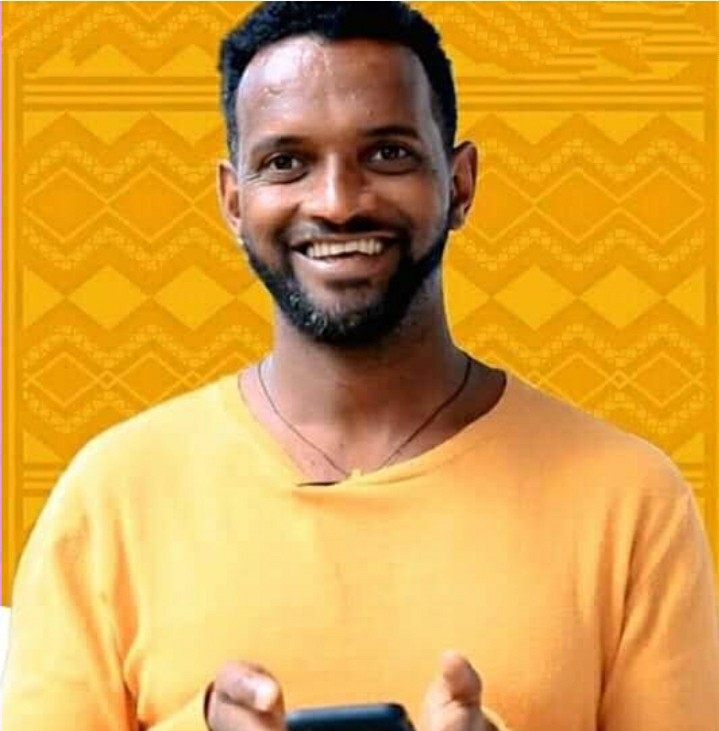 ጩባው  Alphonso DaviesDelight to see, internet sensation and most peoples current favorite performer.