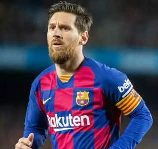 ፍቃዱ ከበደ  MessiOne for the lovers of the art. One for people who only focus on performances and he never misses.