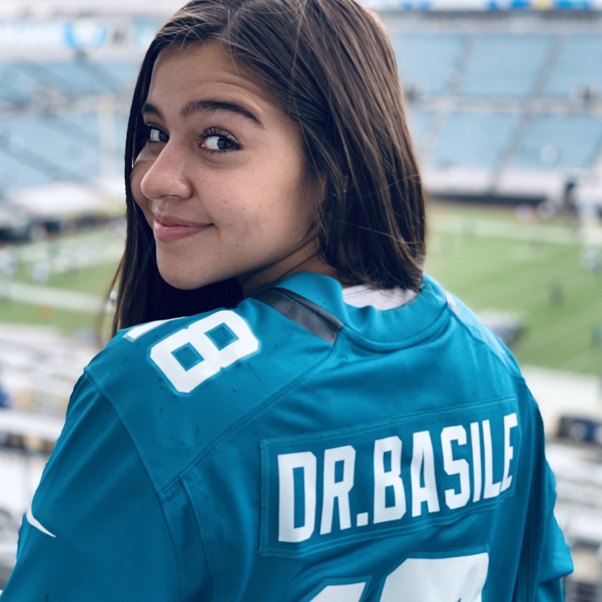 Thanks @Jaguars for the awesome jersey! Let’s go Jags #duuuval