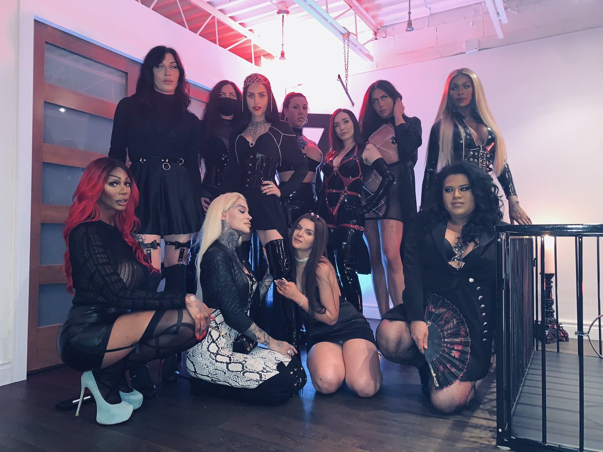 M A L I S S I A on X: Bad Bitch crew #FemDom #Montreal @AlexxaVonHell  @HellkittyOnline @tsemylee69 t.coLzi4hQVKyX  X