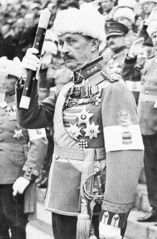アプロ いいねの数だけ好きな歴史上の人物を言う カール グスタフ エミール マンネルヘイム 祖国を三度救ったムーミンバレーパーク谷の超英雄ユニット 元はロシア帝国の軍人 フィンランドはロシアの植民地だった だが 革命のどさくさで祖国が独立 アプロ いいねの数だけ好きな歴史上の人物を言う カール グスタフ エミール マンネルヘイム 祖国を三度救ったムーミンバレーパーク谷の超英雄ユニット 元はロシア帝国の軍人 フィンランドはロシアの植民地だった だが 革命のどさくさで祖国が独立