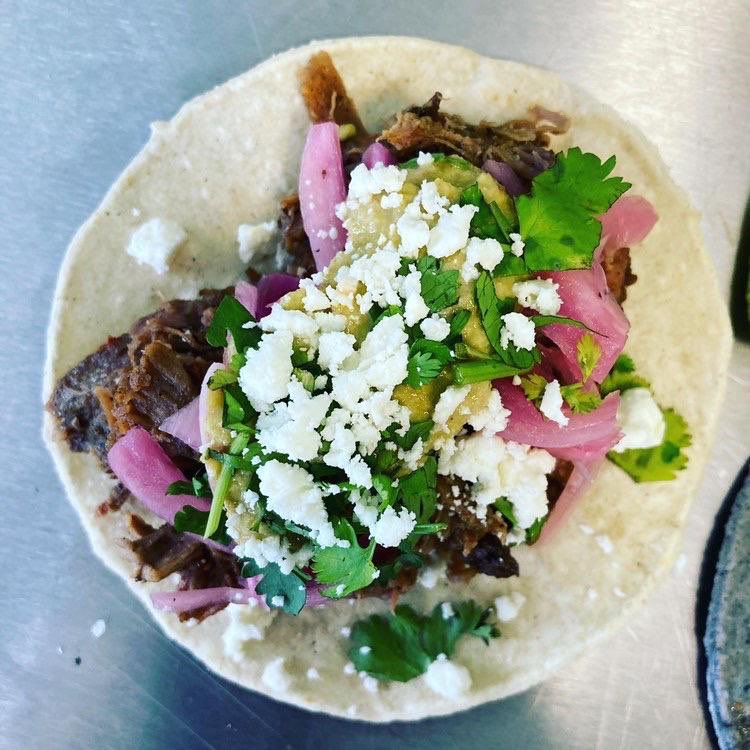 For those joining us this coming week at <a href="/DevilsArse/">Peak Cavern</a> for our SOLD OUT screenings of The Lost Boys, The Goonies and Jurassic Park you are in for a treat! Look at these amazing food options that you’ll be able to munch from @pinchnpull and <a href="/getwurstbrats/">Get Wurst</a>. 😋😋😋🦖🦖🦖