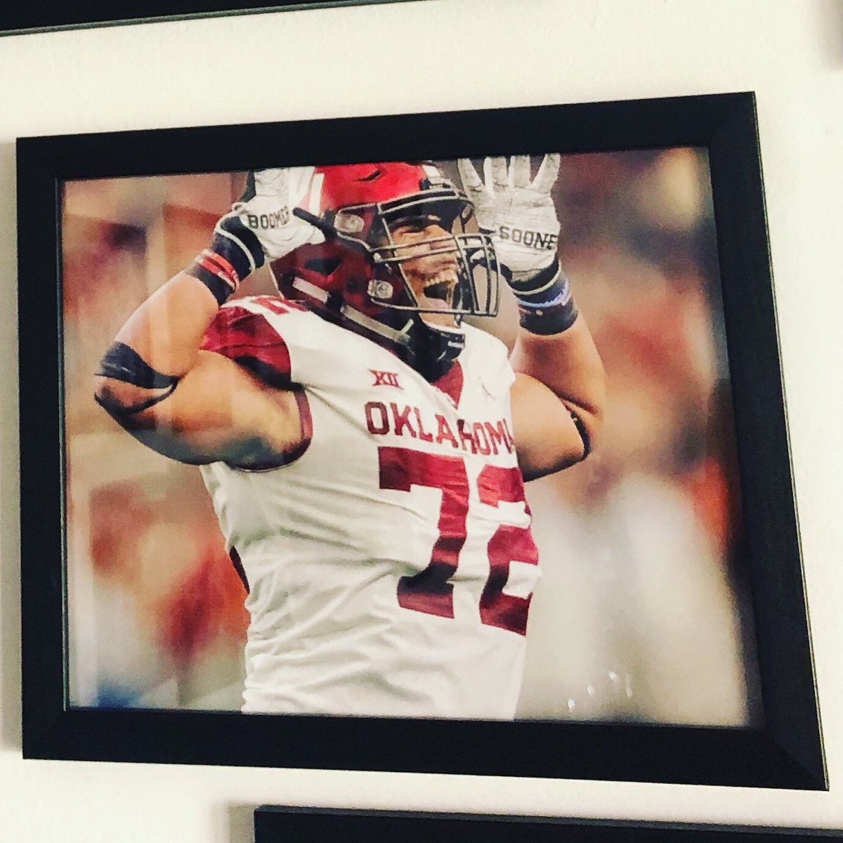 ubuntu_perform's tweet photo. Pearls don’t lie on the seashore. If you want one, you have to dive for it

Shoutout Sunday goes to the pearl the Bengals found from LK @amani_bledsoe 
The town is rooting for you this Kickoff Sunday fam.
#chestypride #ubuntu https://t.co/gJC9qt5MSR