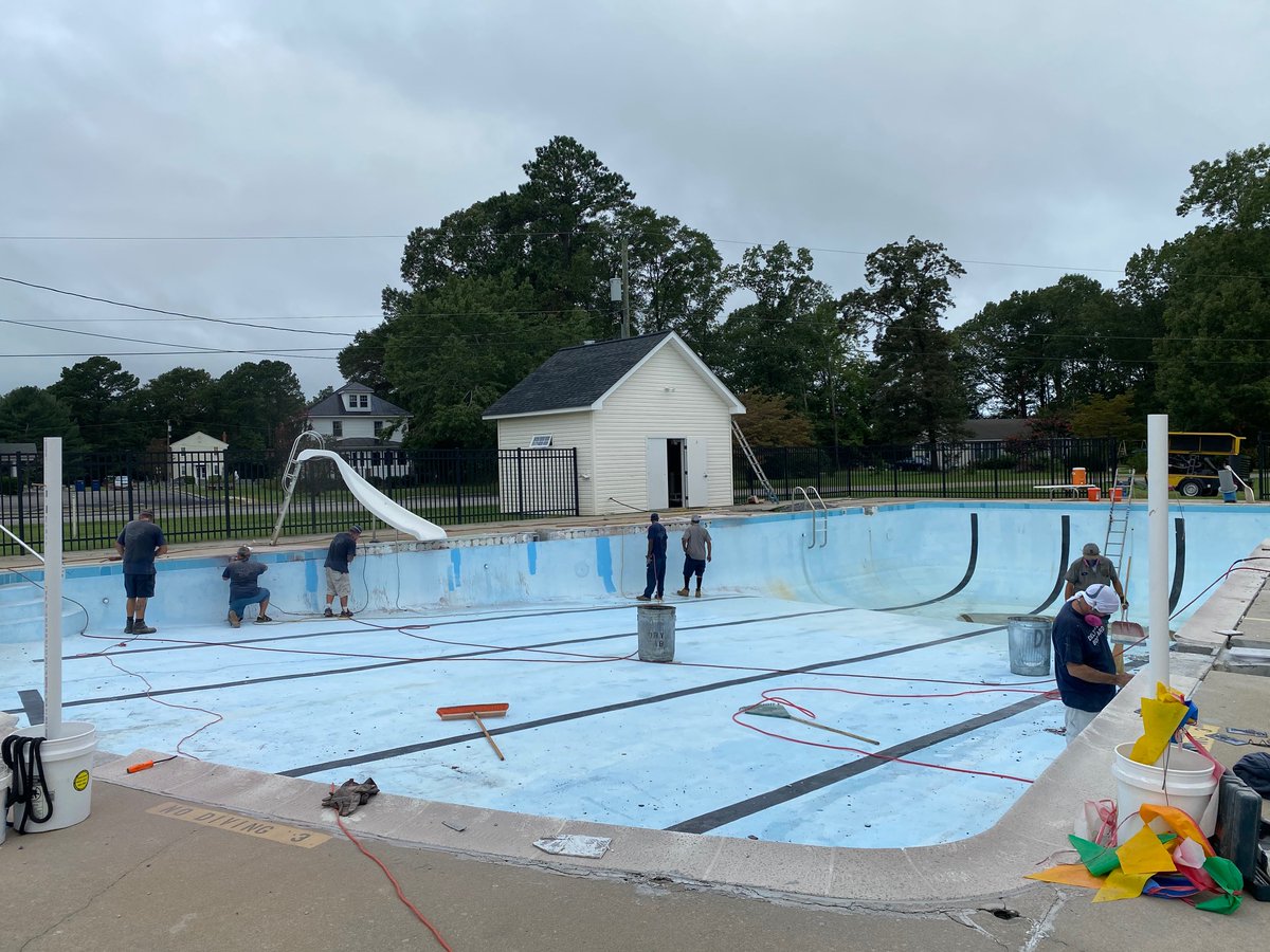 DBYard's tweet image. Community service day for Deltaville Boatyard. Our crew spent the day removing tile from the community pool on Friday.