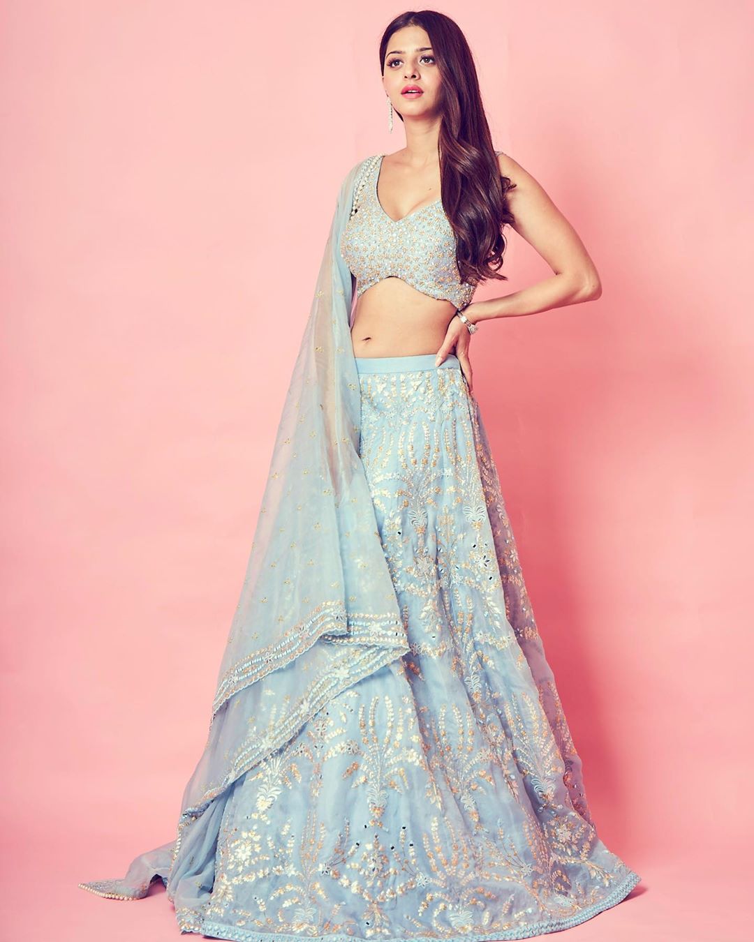 EhzDv5wUYAE6I7C?format=jpg&name=large